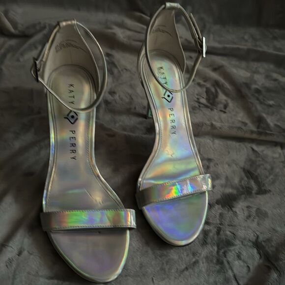 Katy Perry “ The Jamie” Pearlescent Heels - Picture 1 of 9